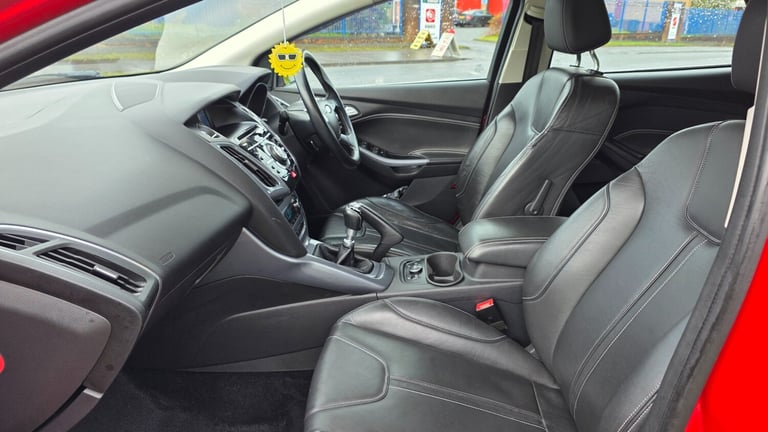 2013 Ford Focus 1.6 TDCi Titanium ECOnetic 5dr HATCHBACK Diesel Manual