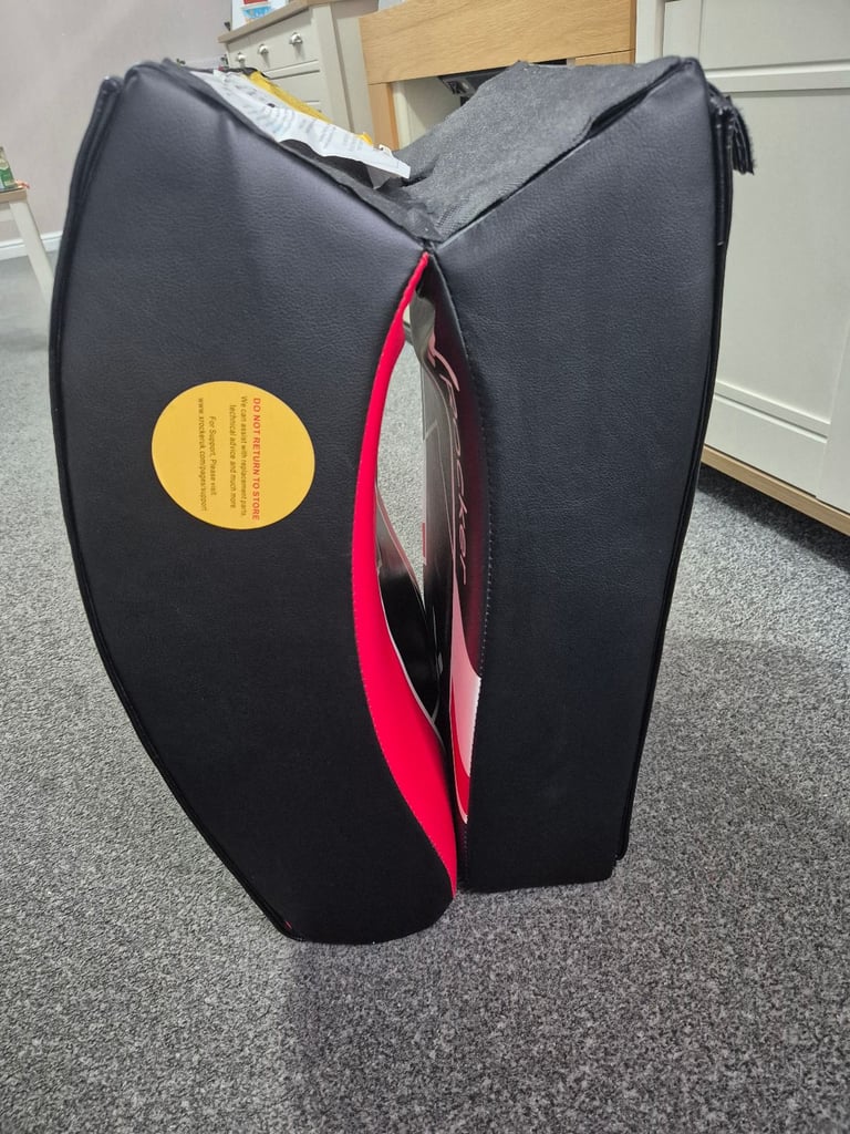 Fold up x rocker gaming chair
