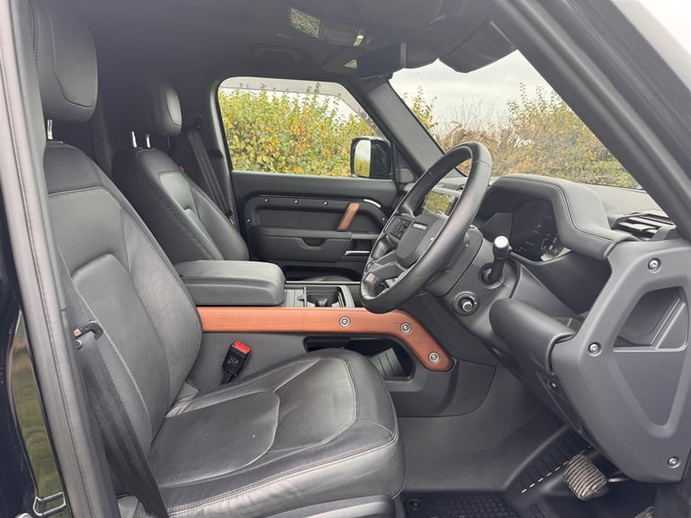 2023 Land Rover Defender 110 D300 HARD TOP X-DYNAMIC HSE COMMERCIAL NO VAT Car Derived Van Diesel...