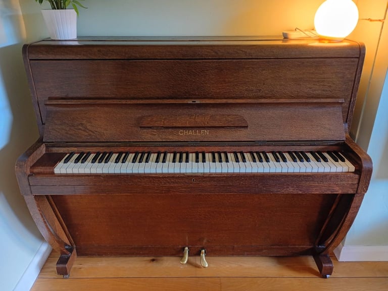 Challen piano