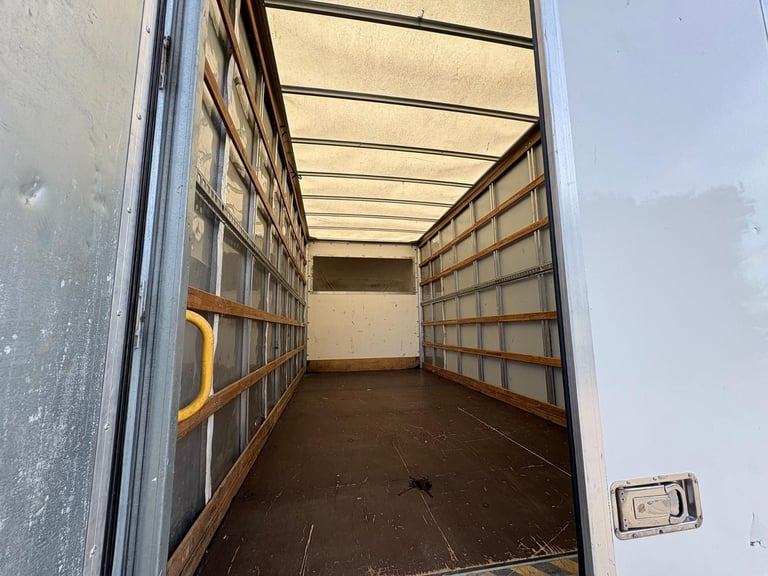 2021 Iveco Daily 3.0 35-160 euro6 twin rear wheel manual 15ft Luton box van