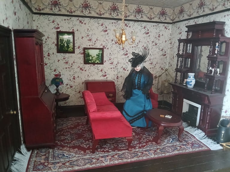 1/12th scale victorian dolls house