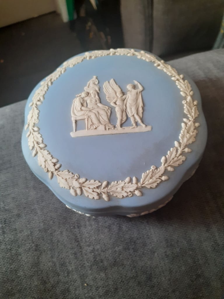 image for Wedgewood trinket box