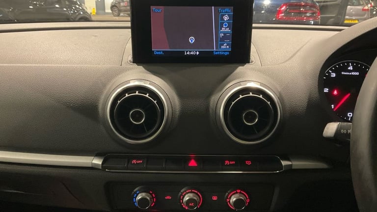 2013 Audi A3 1.6 TDI SE Sportback 5dr Diesel Manual Euro 5 (s/s) (105 ps) Hatchback Diesel Manual