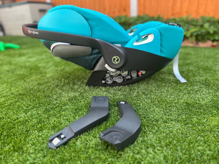 Cybex Cloud Z Mountain Blue Car Seat Include Buggy Adaptors