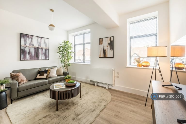 image for 1 bedroom flat in Gemini House, Hove, BN3 (1 bed) (#2651003)