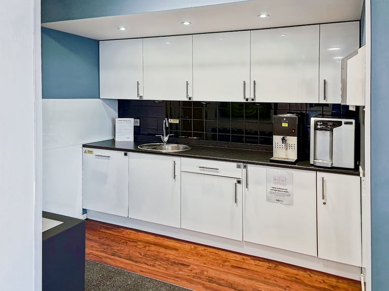 Crawley - RH10 1JH, Rent a Day Office at Station Way - Pinnacle