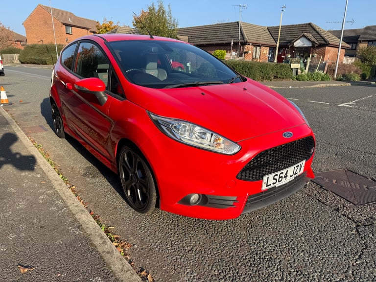 Ford, FIESTA, Hatchback, 2014, Manual, 1596 (cc), 3 doors