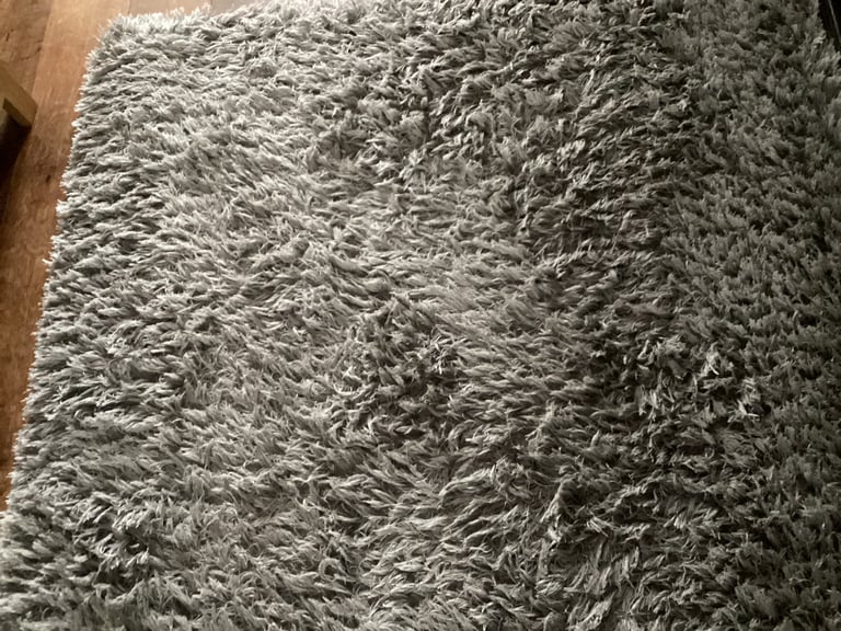 Grey shaggy pile rug 160 x 120 cm