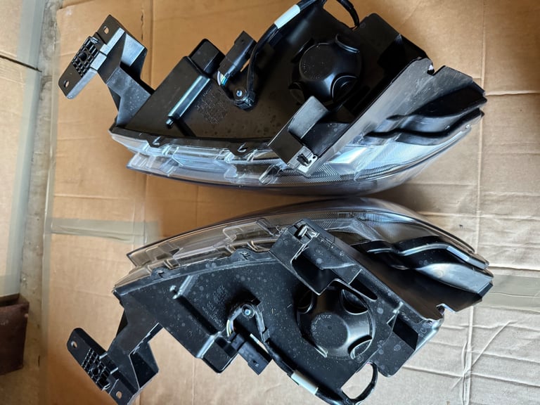 Ford Ranger Stormtrak Bi-LED Headlights