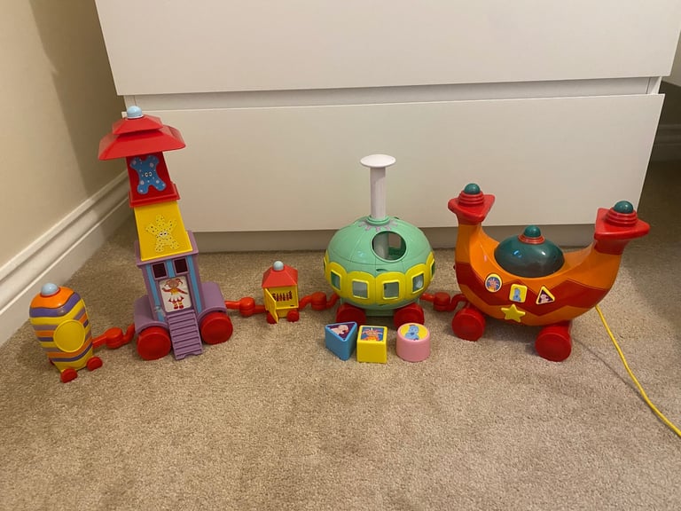In the night garden pull along ninky nonk train 