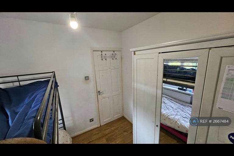 2 bedroom house in Nelson Close, Uxbridge, UB10 (2 bed) (#2667484)