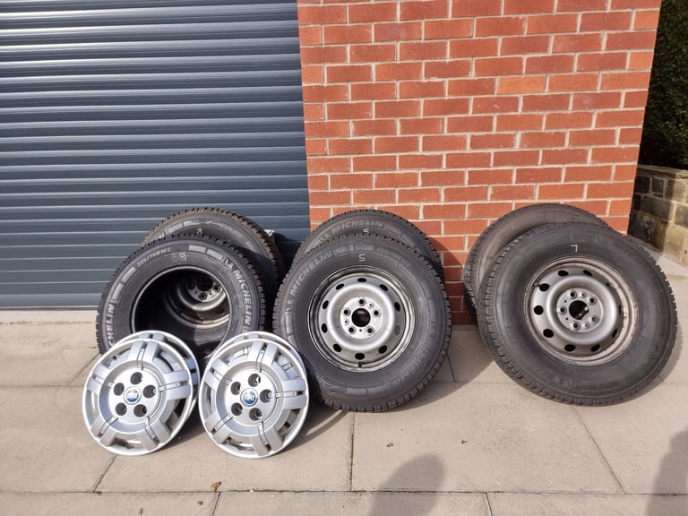 image for Michelin Agilis X-Ice North Camping Tyres – 225/75R16CP for Motorhome, Camper