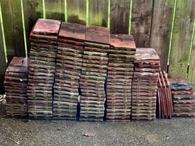 *50p each* Reclaimed Clay Rosemary roof tiles. Full size, halves, 1.5s