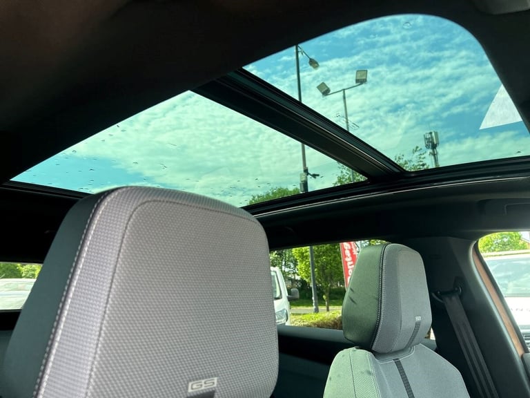  Vauxhall Grandland Electric 73kwh Ultimate Suv 5dr Electric Auto 213 Ps