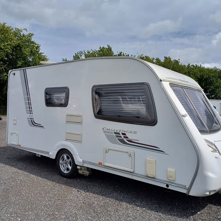 2008 Swift challenger 480 2 berth caravan with motor mover.  
