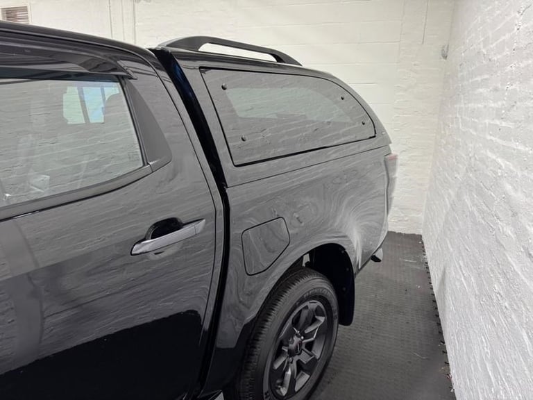 2025 Isuzu D-Max 1.9 V-Cross Double Cab 4x4 Auto Automatic Pick Up Diesel Automatic