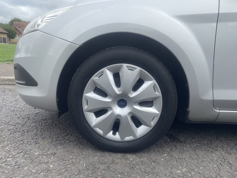 FORD FOCUS 1.6 Style 2010