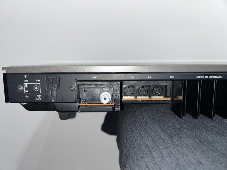 B&O Bang & Olufsen Beomaster 3300 tuner amplifier AND Terminal 3300 remote control
