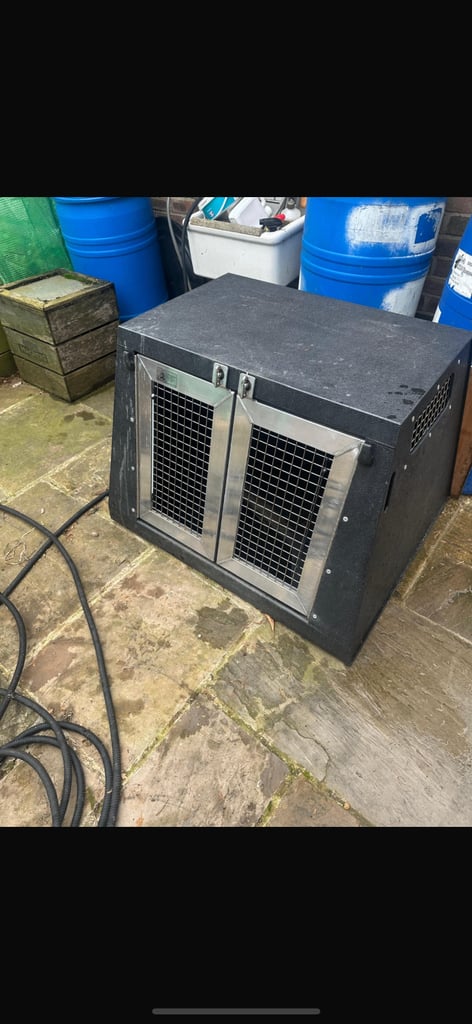 Dog transit box - working dog - gun dog 