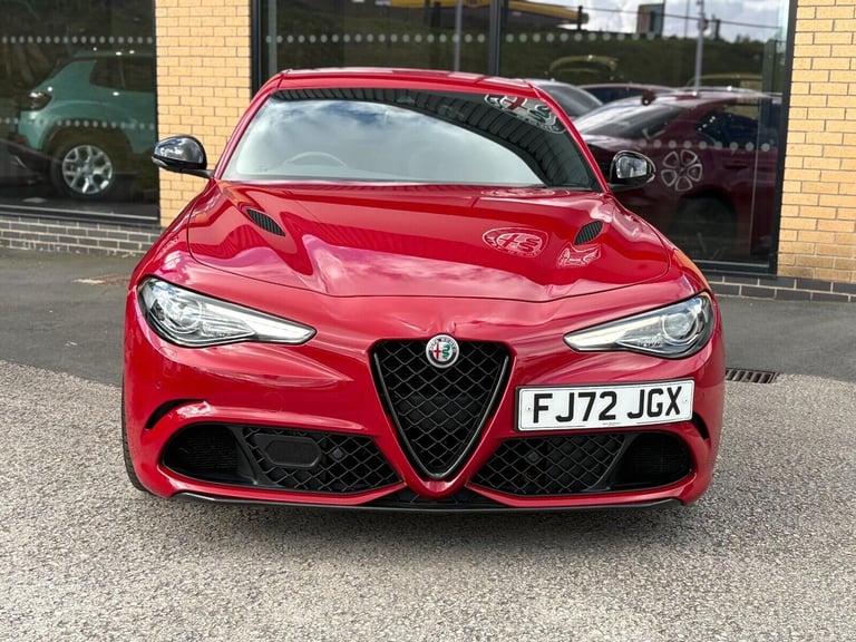 2022 Alfa Romeo Giulia 2.9 V6 Bi-Turbo Quadrifoglio Saloon 4dr Petrol GPF Auto Euro 6 (s/s) (510 ...