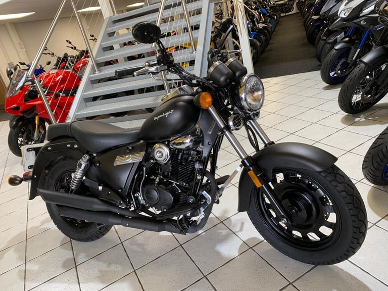 Keeway Superlight 125 2022