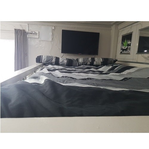 Double Bedsit on Stockwell Road, SW9 9TF