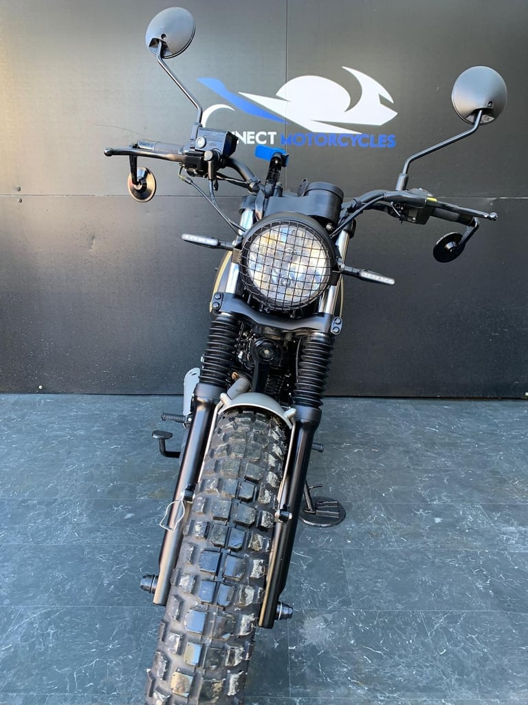 MUTT AKITA 125 LEARNER LEGAL HPI CLEAR LOW MILEAGE 1 OWNER 