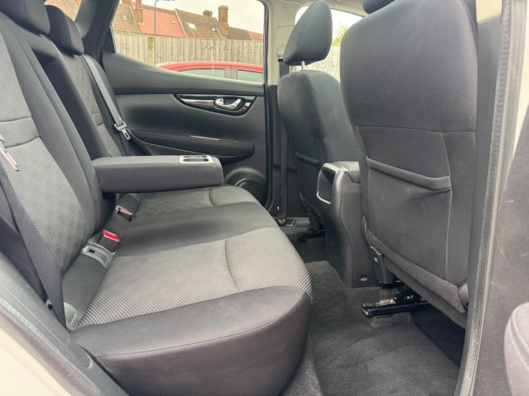 2017 Nissan Qashqai 1.2 DIG-T N-Connecta SUV 5dr Petrol XTRON 2WD Euro 6 (s/s)