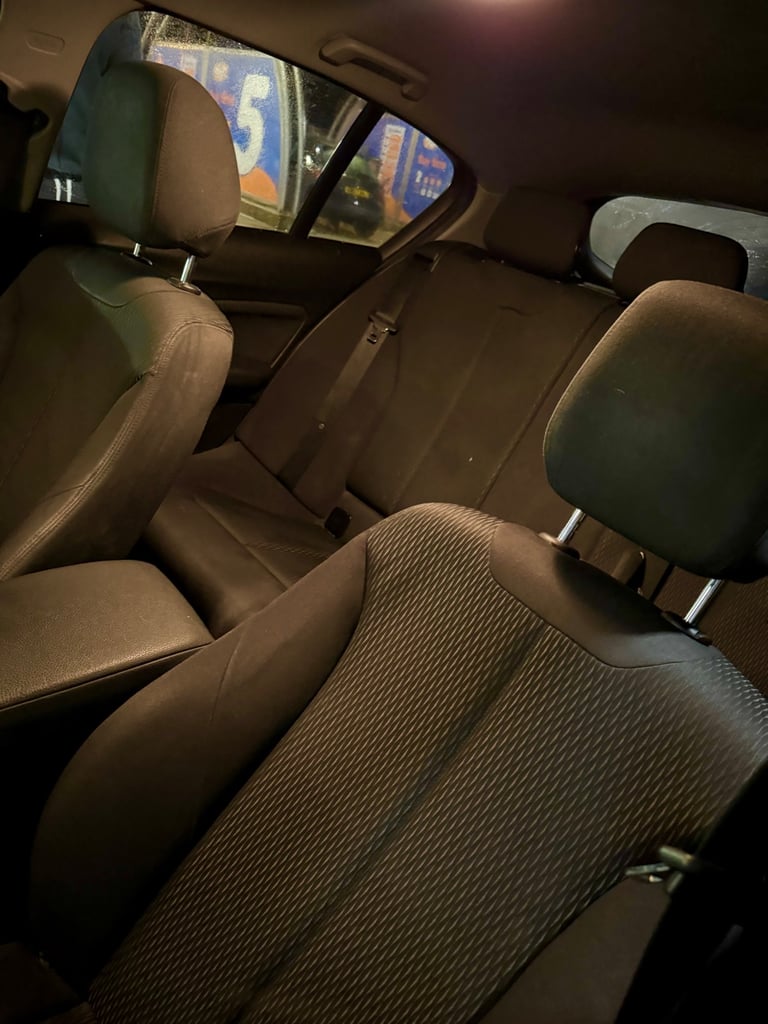 BMW, 1 SERIES, Hatchback, 2013, Manual, 1598 (cc), 5 doors