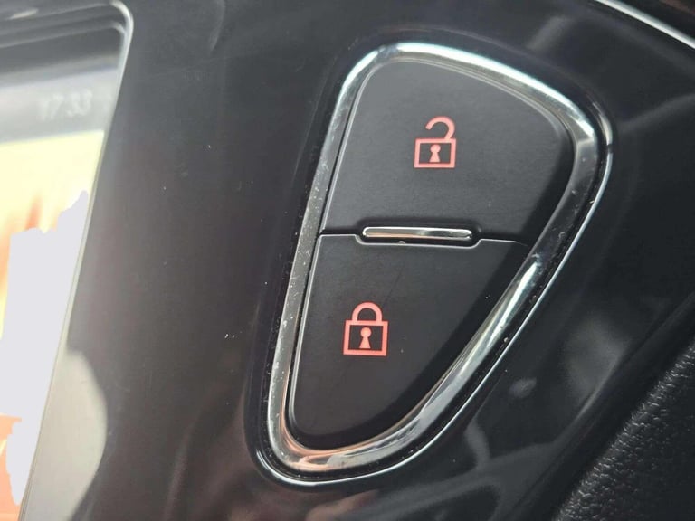 2015 Vauxhall Corsa 1.4i ecoFLEX SRi Euro 6 5dr HATCHBACK Petrol Manual