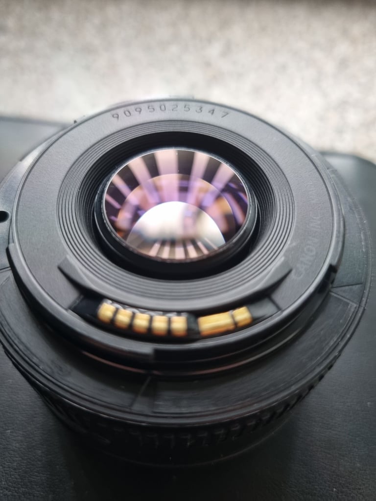 Canon Lens EF 50mm 1:1.8 [II] - 50mm 1.8 - Nifty Fifty