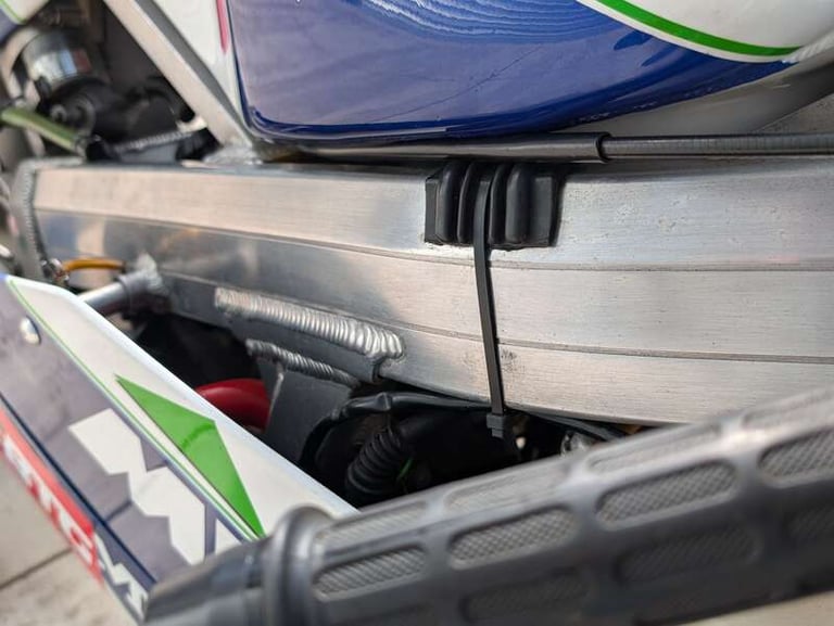  Honda RS125RF Manual