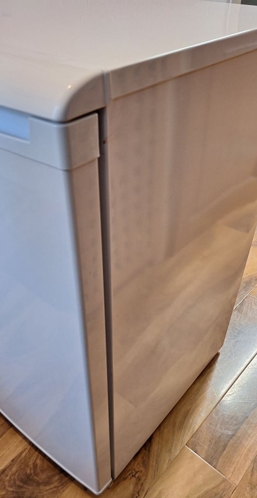 Beko frost-free freezer under counter in very good condition 