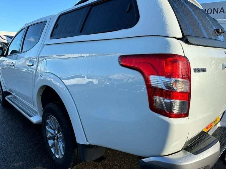 2019 Mitsubishi L200 2.4 DI-D 4WD WARRIOR DCB 178 BHP PICK UP Diesel Automatic