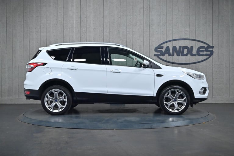 2018 Ford Kuga 1.5T EcoBoost Titanium X Euro 6 (s/s) 5dr HATCHBACK Petrol Manual