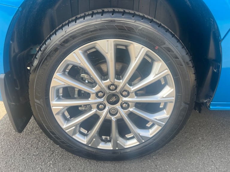 2025 Ford Tourneo Custom E-Tourneo Custom Titanium X Bus M1 340 L1 65kWh 160kw 218 RWD 1 Speed Au...