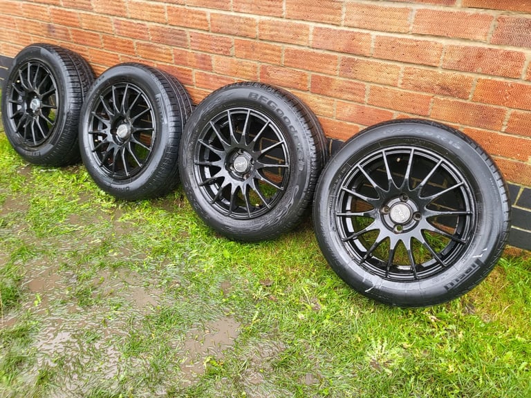 15 inch 4x100 Fox Racing Alloy wheels 