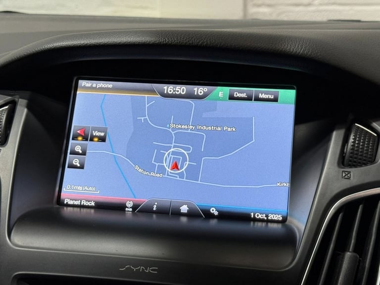 2016 Ford Focus 1.5 TDCi EcoBoost ST-Line Estate 5dr Diesel Manual Euro 6 (s/s) (120 ps) Estate D...