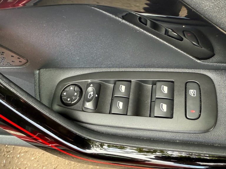 2017 Peugeot 2008 1.6 BlueHDi GT Line SUV 5dr Diesel Manual Euro 6 (s/s) (120 ps) HATCHBACK Diese...