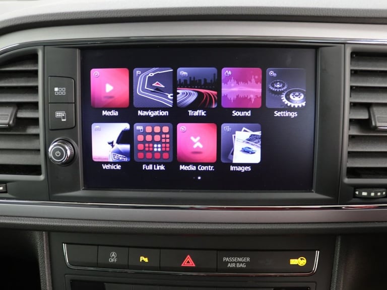 2019 SEAT Leon 1.0 TSI SE Dynamic [EZ] 5dr HATCHBACK PETROL Manual