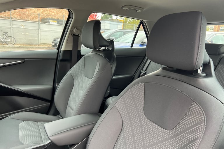 2025 Kia Niro 1.6 GDi 168 PHEV 2 5dr DCT Estate Petrol Parallel PHEV Automatic
