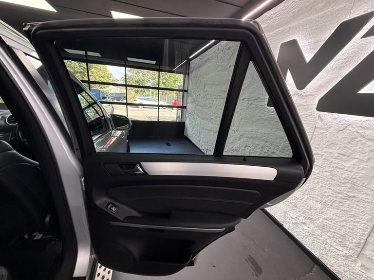 2010 Mercedes-Benz M-Class 3.0 ML300 CDI V6 BlueEfficiency Sport SUV 5dr Diesel Tiptronic 4WD Eur...