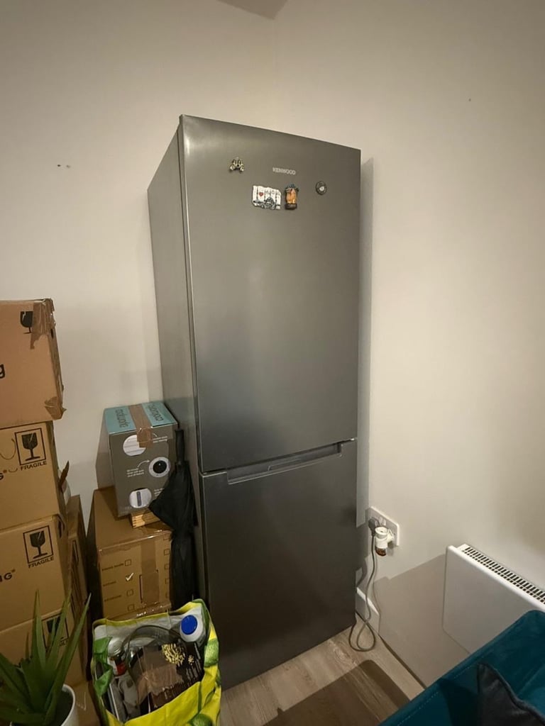 image for KENWOOD - KNF60X19 60/40 Fridge Freezer – Silver
