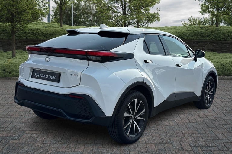 2025 Toyota C-HR 2.0 PHEV Design 5dr CVT SUV Hybrid Automatic