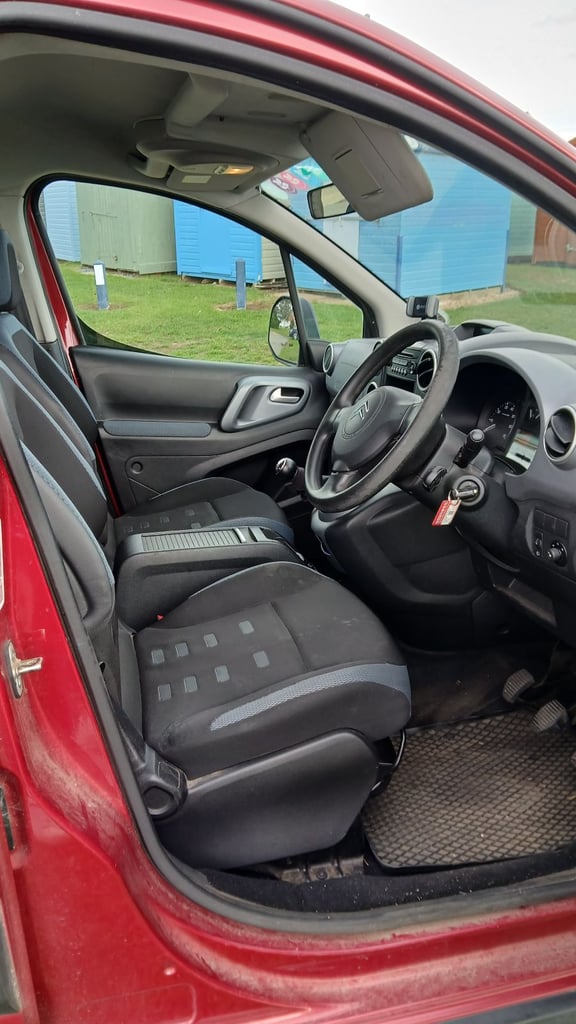 Citroen, BERLINGO MULTISPACE, MPV, 2010, Manual, 1560 (cc), 5 doors