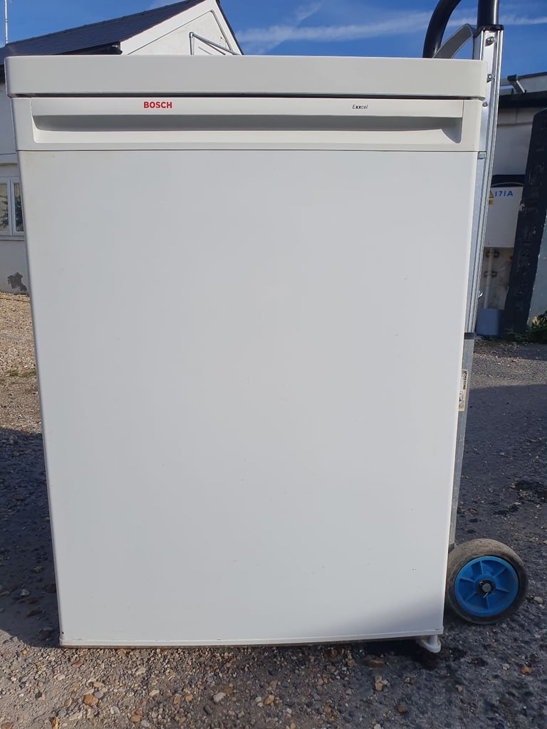image for Under counter fridge BOSCH. Delivery 