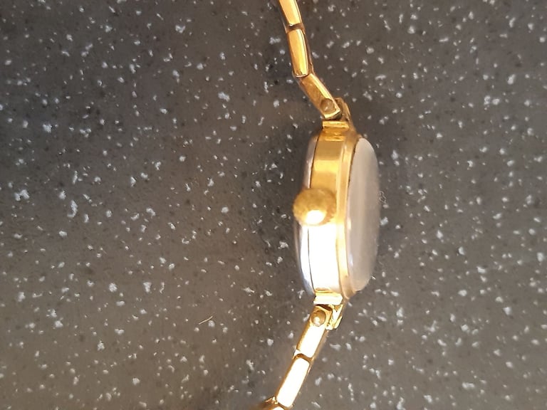 Gold plated watch vintage 