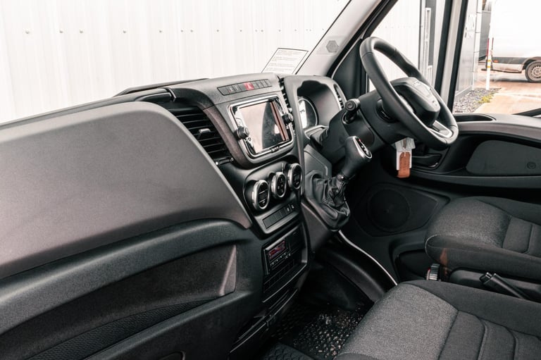 IVECO DAILY 5.2 TONNE RECOVERY TRUCK AND BRIAN JAMES T6 6 METRE CAR TRANSPORTER 