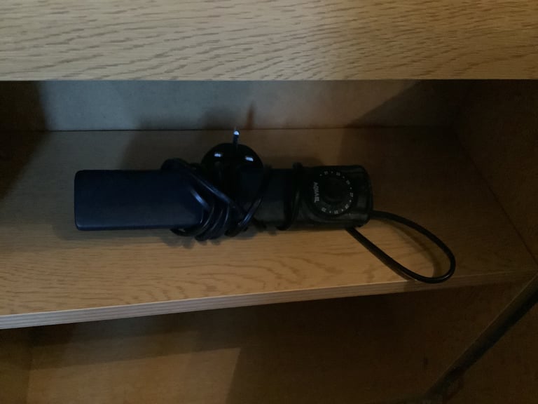 Contents of fish tank and accessories 